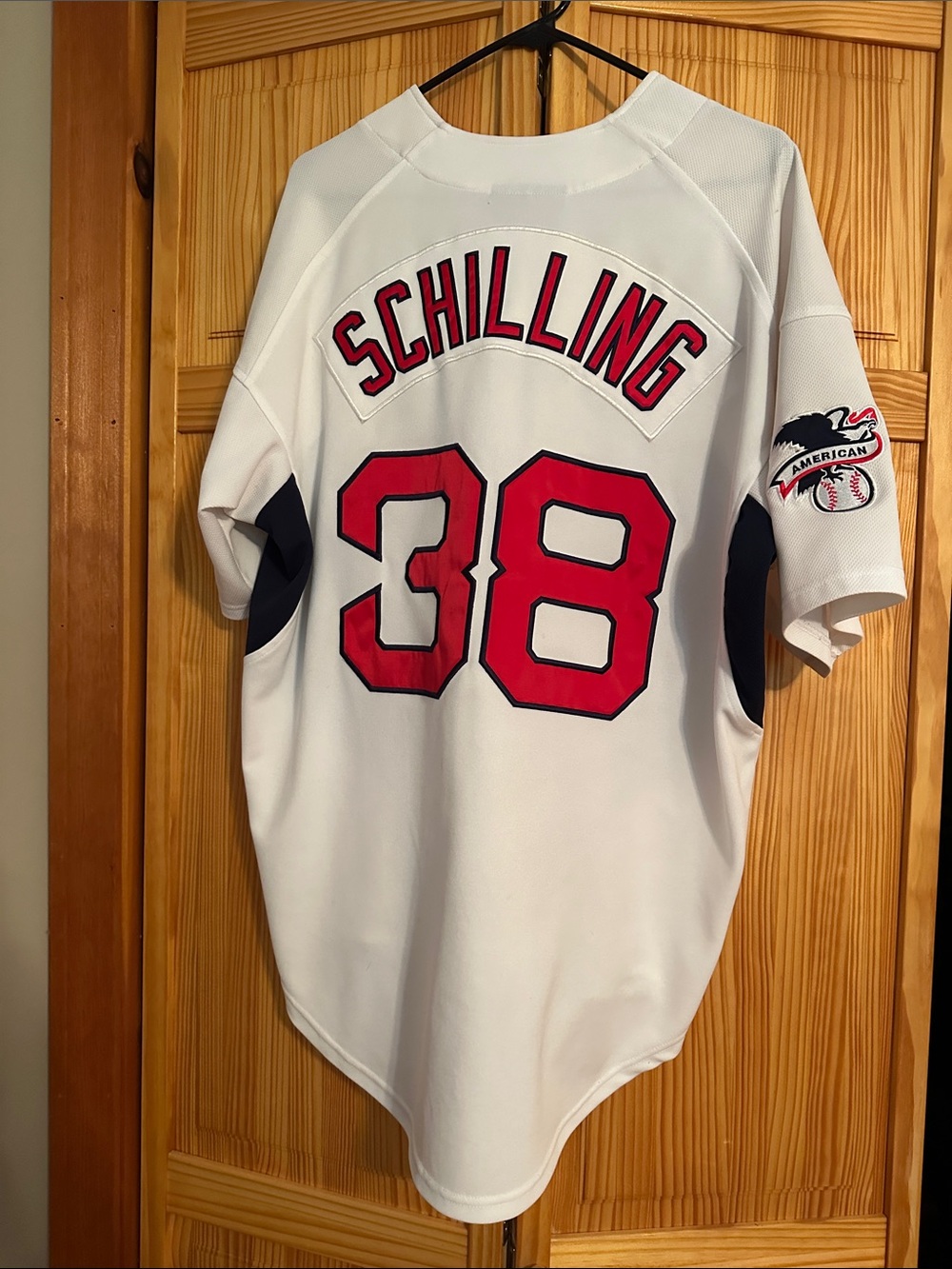 Boston Red Sox Curt Schilling Jersey. Nike authentic MLB Jersey. Men’s medium.